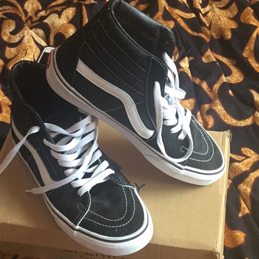 Vans women’s shoe